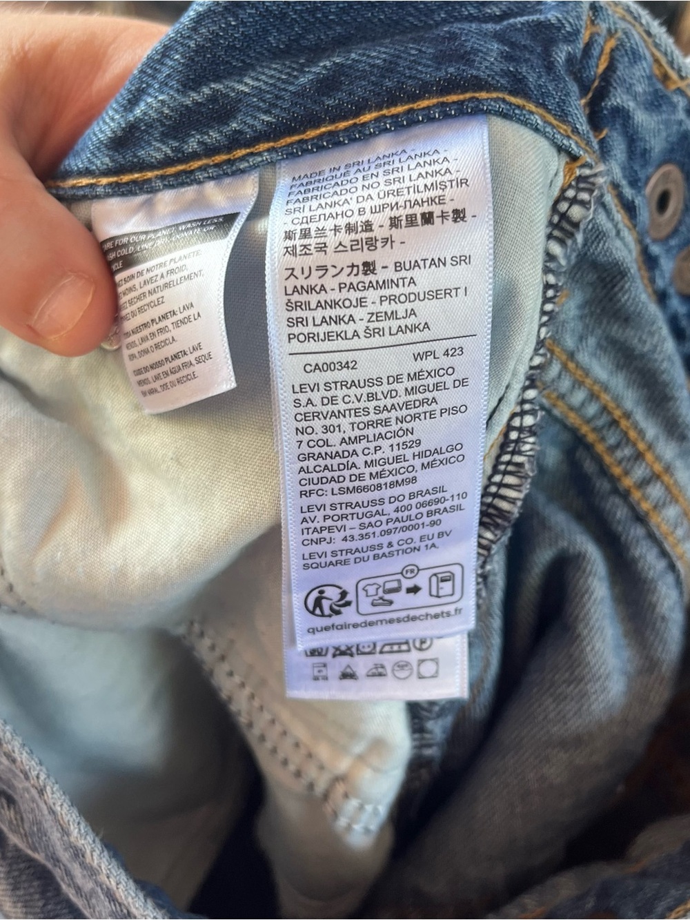 Levi’s Denim Premium Blue Women’s Big E Cinch Waist Wide Leg Jeans Size 23x29 - Picture 8 of 10